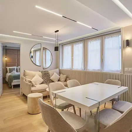 Apartment Ac Champs De Mars Eiffel Tower By Prestige *