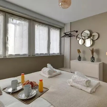 Ac Champs De Mars Eiffel Tower By Prestige Paris