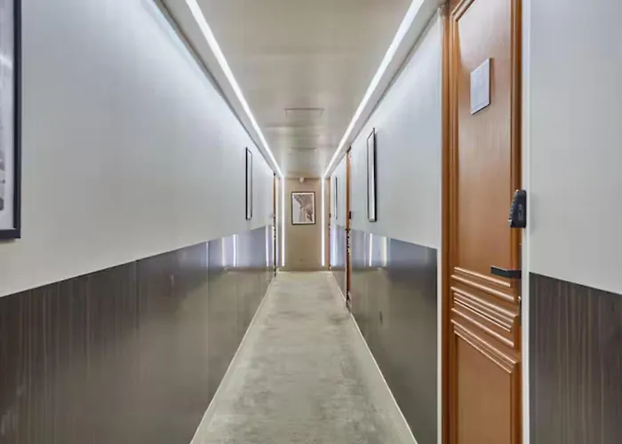 Ac Champs De Mars Eiffel Tower By Prestige